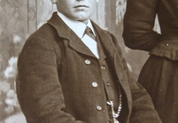 Andreas Wehrle auf einem Familienfoto ca. 1900. (Familienarchiv Wehrle).