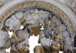 IMG_4473-Schlosskirche-Hochaltar-Hl.-Dreifaltigkeit