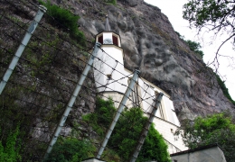 01 Felsenkirche (1)